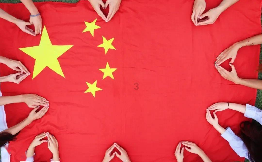 什克妻子：在巴黎生活比在米兰更自由，在米兰时只能窝在家里
